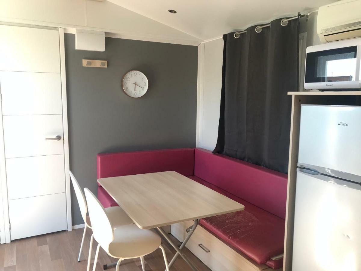 פרונטיניאן Camping Horizon Bar מראה חיצוני תמונה